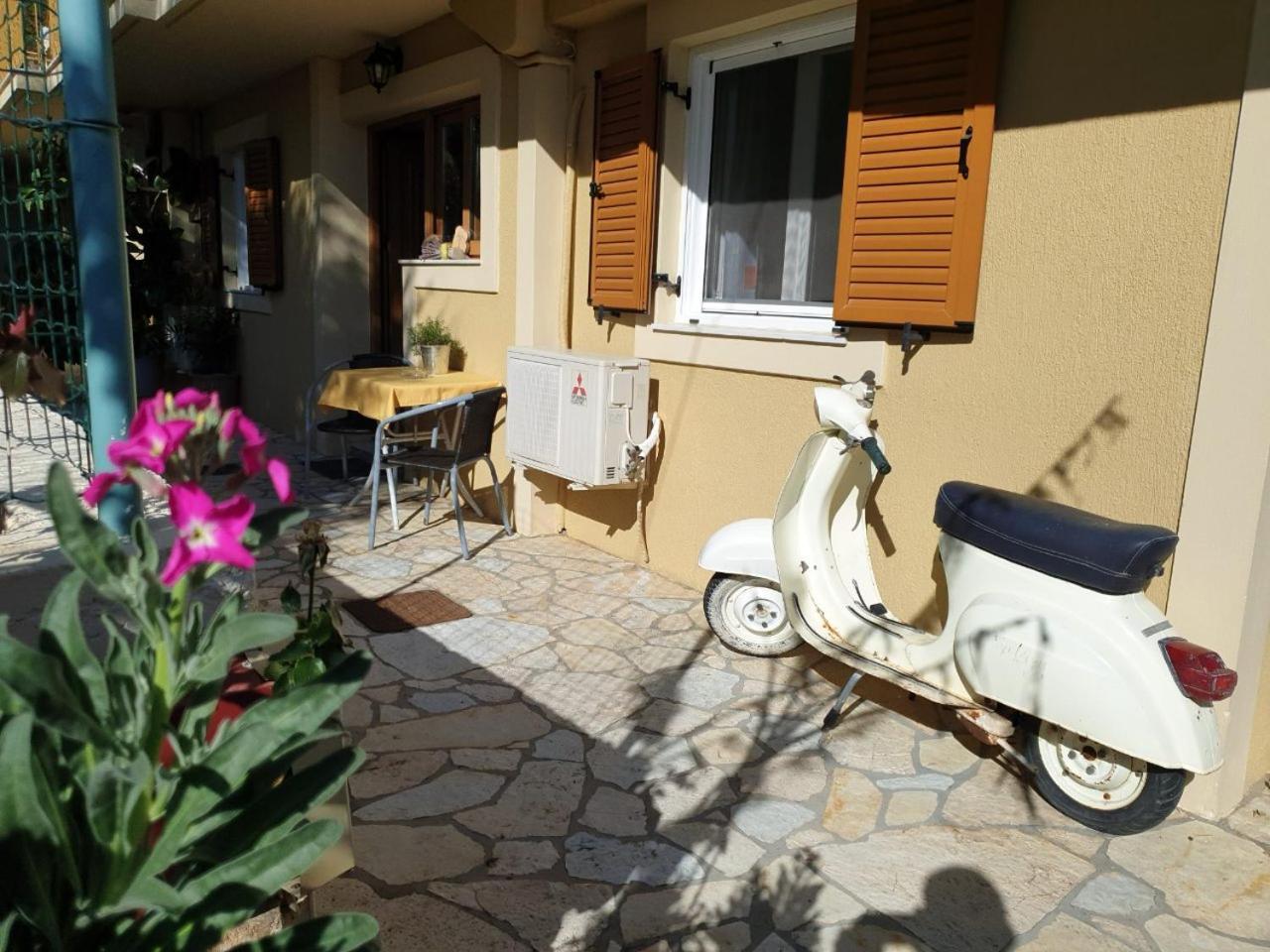 Epi Apartments Lurdáta Kültér fotó