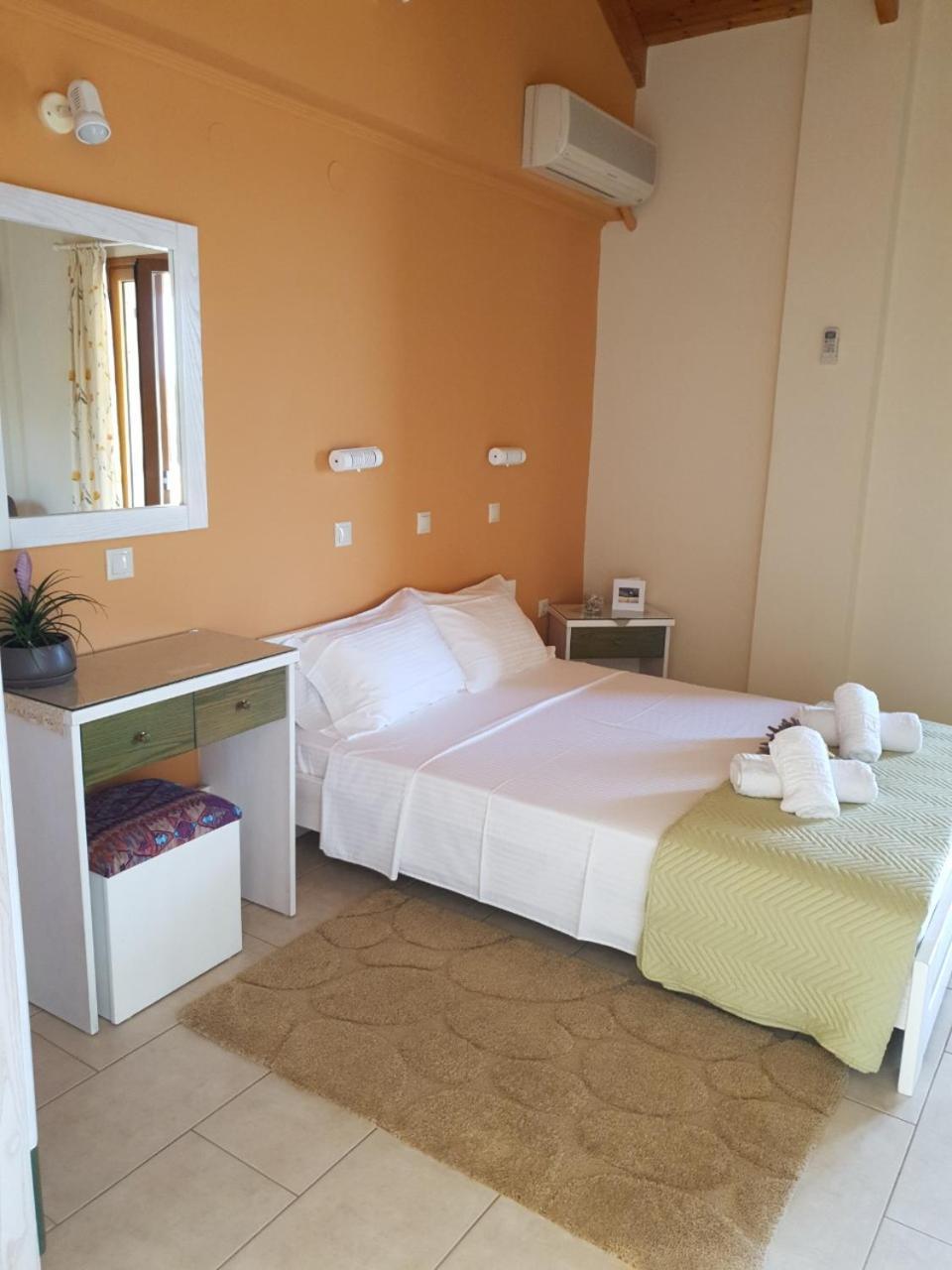 Epi Apartments Lurdáta Kültér fotó